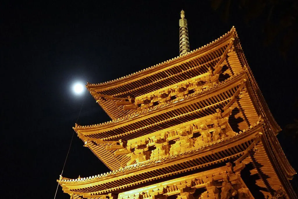 Hotel Station Kyoto West 2*,